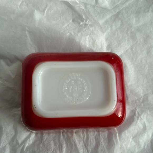 Really nice vintage  Pyrex Amish butterprint refrigerator dish 501 1 1/2cu… - Picture 7 of 16